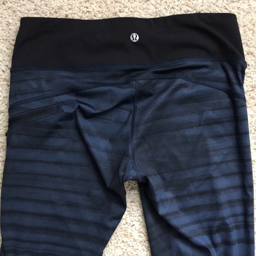 Lululemon Run Top Speed Crops - Picture 3 of 8